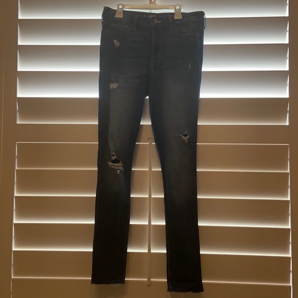 Hollister Denim - Hollister dark wash jeans